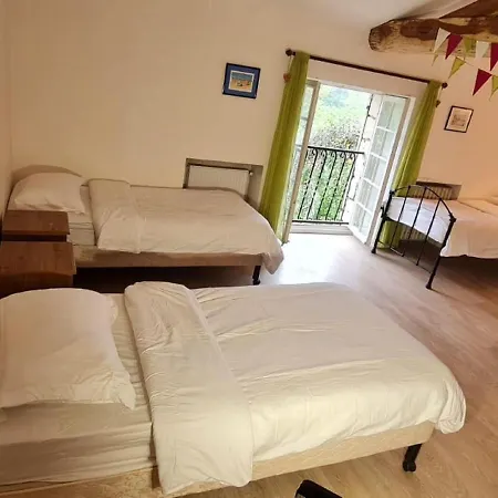 度假居 Spacious Holiday In Sauvant With Private Pool 圣索旺